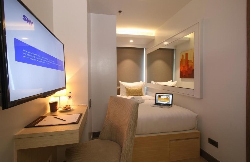 The Mini Suites - Eton Tower Makati image 11