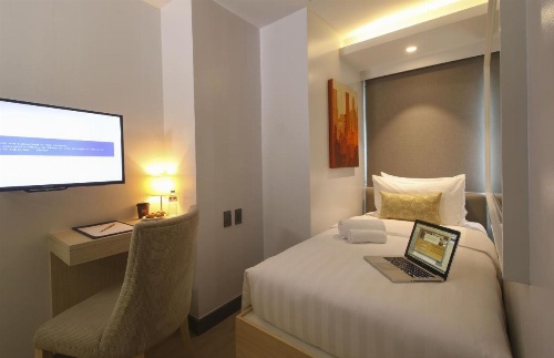 The Mini Suites - Eton Tower Makati image 2